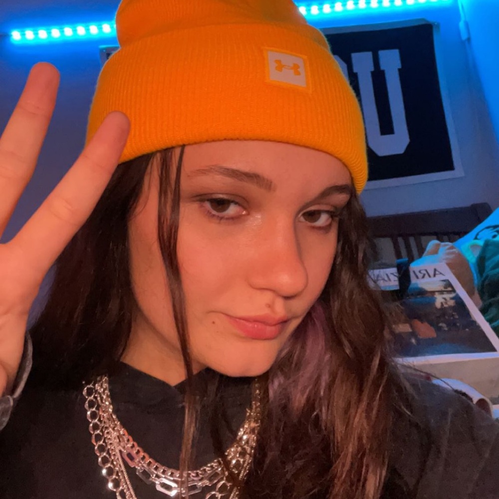 Meet your Posher, Sophia